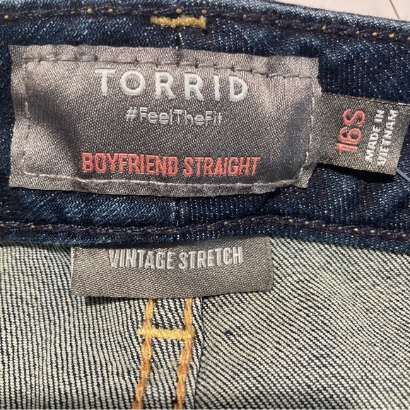 TORRID Sz 16R Boyfriend Straight Vintage Stretch Mid-Wash High Rise  Jeans NEW - Picture 10 of 11